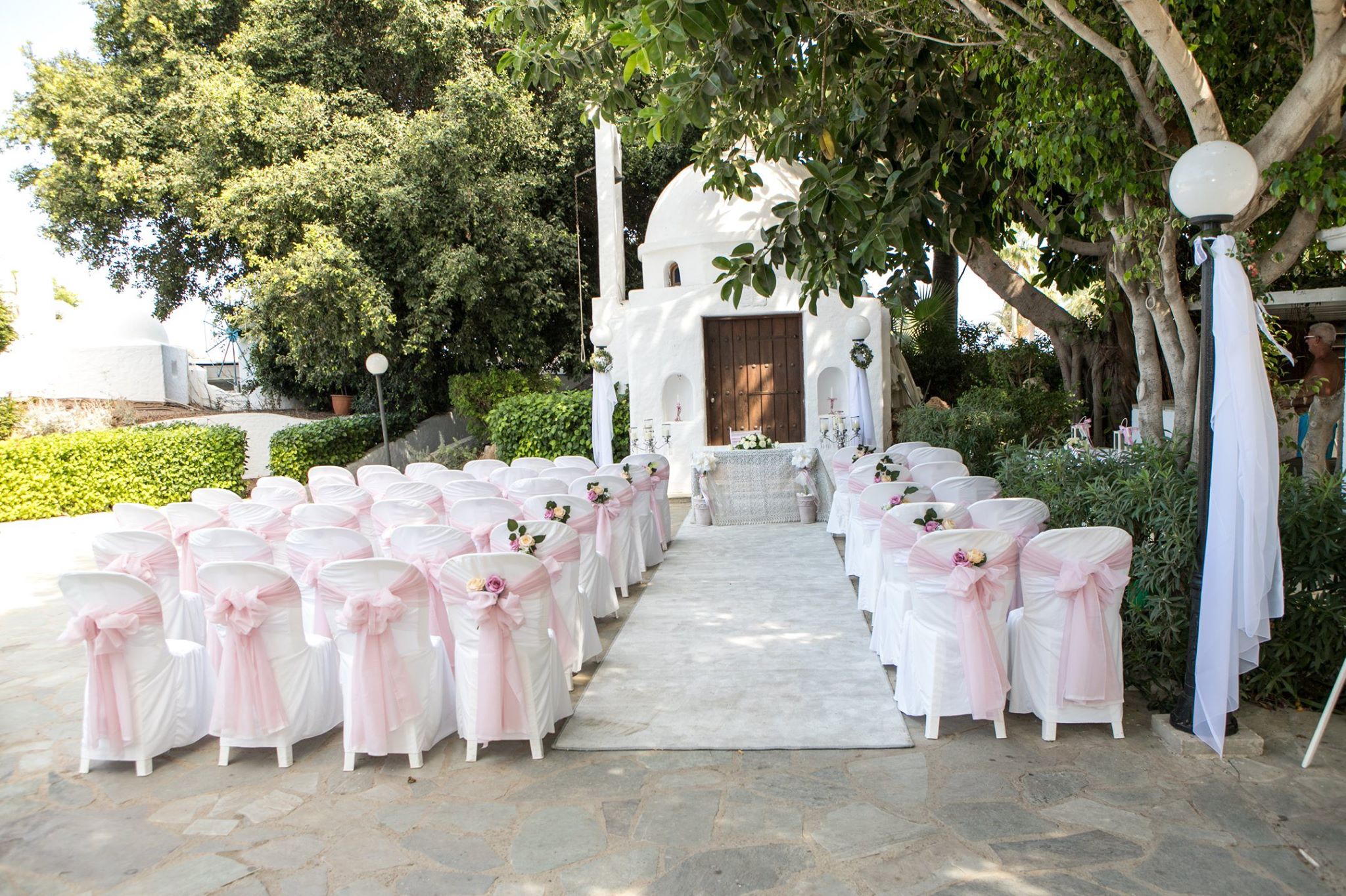 Book your wedding day in Golden Coast Beach Hotel